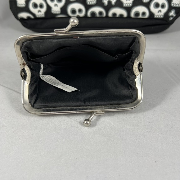 2 Skull Pouches Black White Skull Crossbones Gothic Alternative Spooky Edgy Cool - Picture 4 of 12